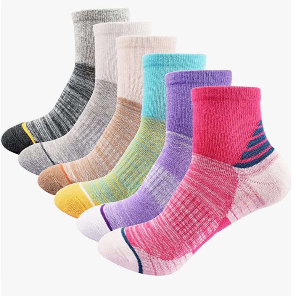 NWT women’s hiking socks